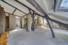 Appartement 4 pièces de charme sous les toits !